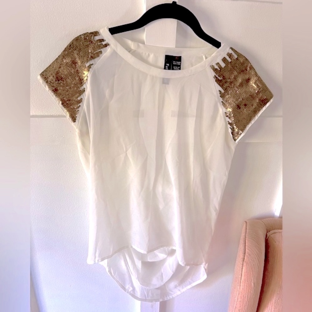 Fun & Flirt White light airy women’s size XS Golden Sequins Shoulder Blouse top